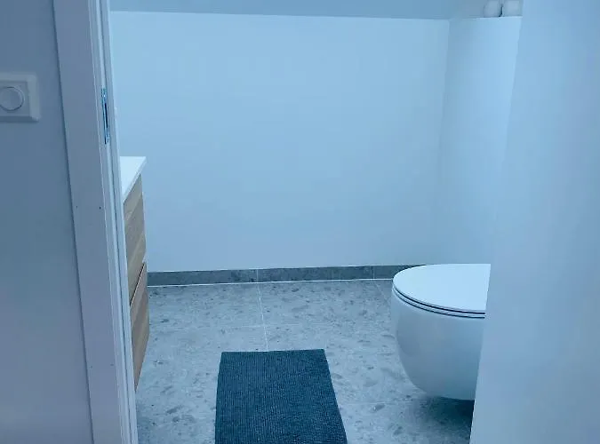 Experience A Fantastic Summer House 2026